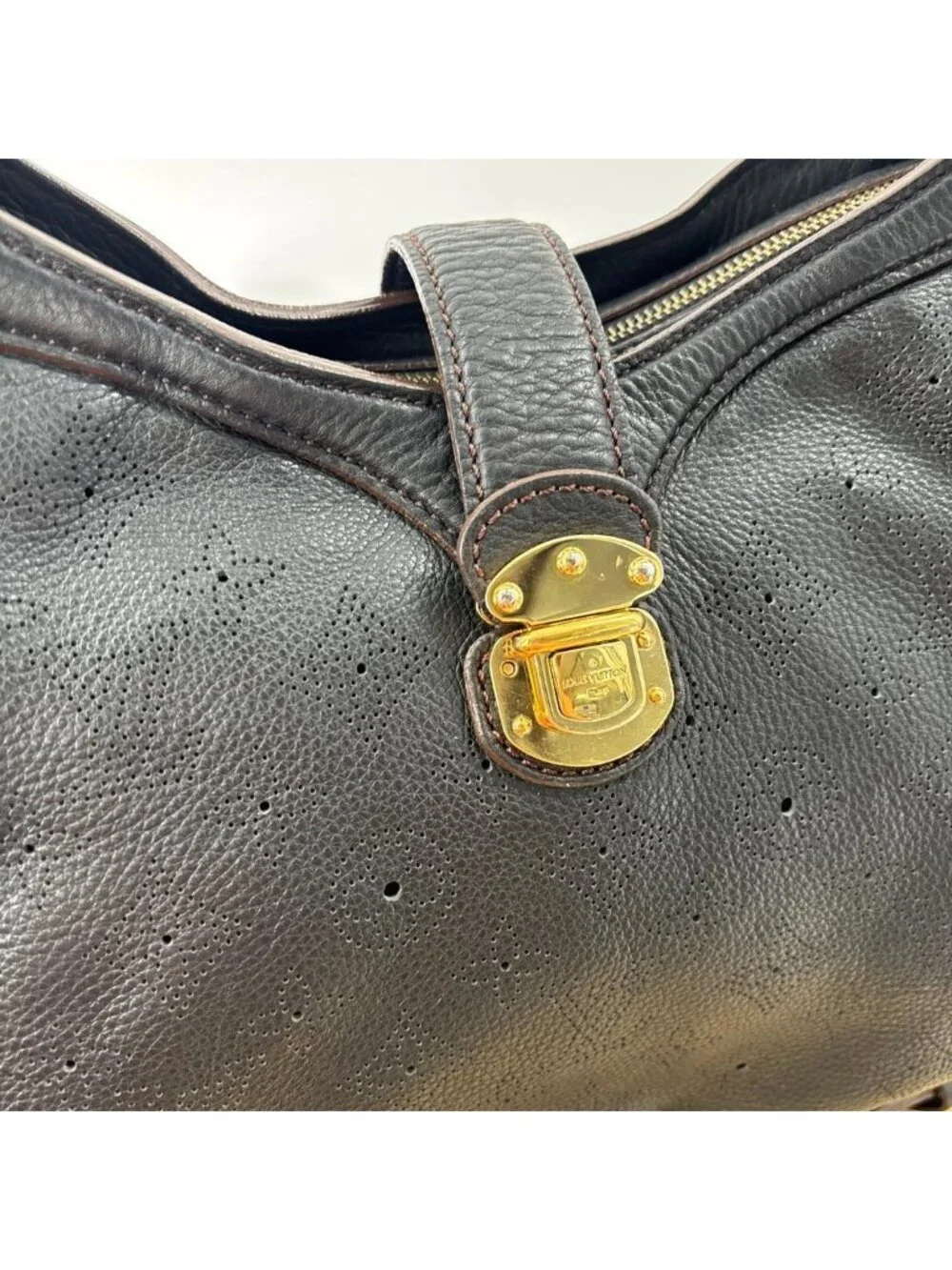 Louis Vuitton Mahina XS Shoulder Bag Black